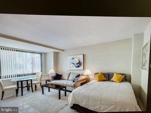 apt-811-1021 Arlington Blvd, ARLINGTON, VA, 22209-2252 | Card Image