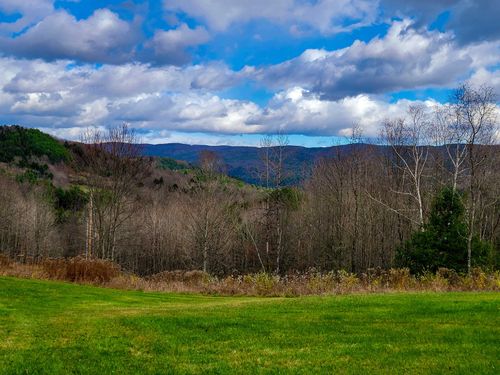 566 Community Dr, Randolph Ctr, VT, 05061-4705 | Card Image