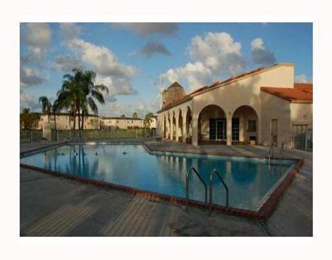 Swimming Pool/Hot Tub/Sauna | Image 14