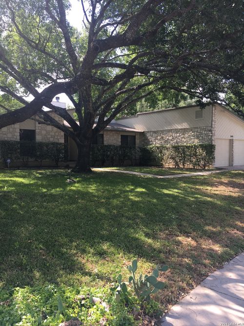 3103 Morning Trl, San Antonio, TX, 78247-3390 | Card Image