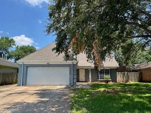 3131 Mosby Dr, Sugar Land, TX, 77479-1634 | Card Image