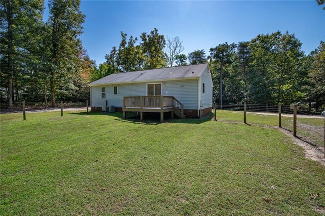 8862 Piney Branch Lane, Home with 3 bedrooms, 2 bathrooms and null parking in New Kent VA | Image 20