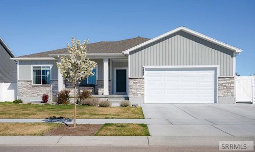 2889 N Curlew Dr, Ammon, ID, 83401-1380 | Card Image