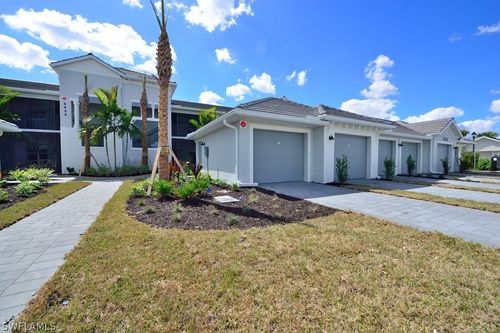 2614-5434 Double Eagle Circle, NAPLES, FL, 34142 | Card Image