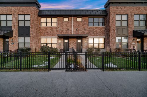 316 N Indiana Ave, Crown Point, IN, 46307-3451 | Card Image