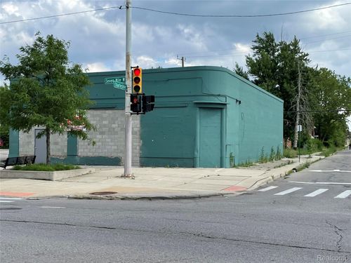 341 W 7 Mile Rd, Detroit, MI, 48203-1953 | Card Image