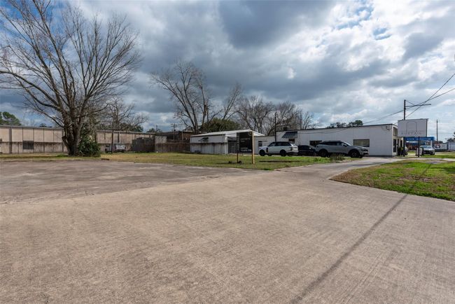 2107 N Main St, Home with 0 bedrooms, 0 bathrooms and null parking in Pearland TX | Image 15