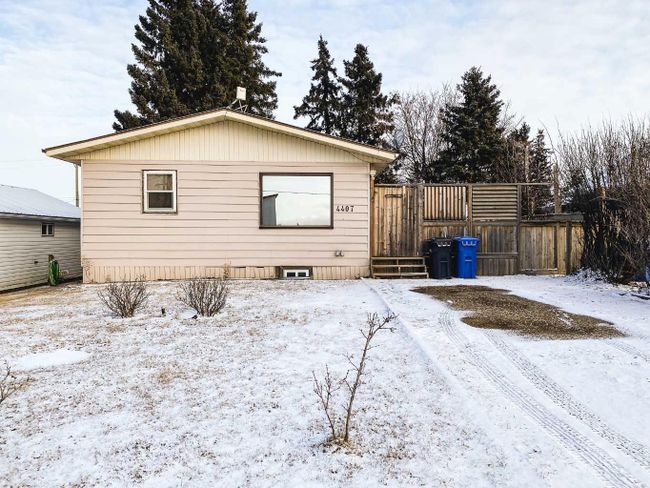 4407 47 Street, Home with 3 bedrooms, 1 bathrooms and 2 parking in Spirit River AB | Image 7