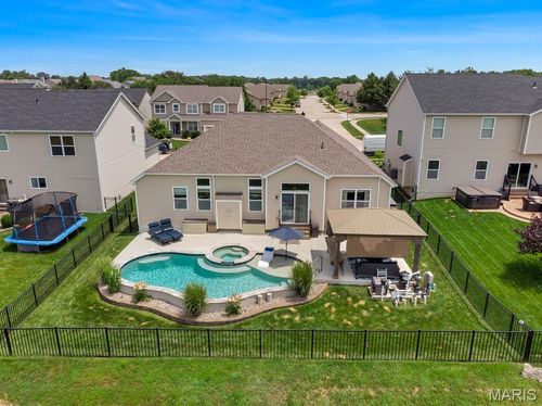 1118 Cherry Creek Ct, Saint Peters, MO, 63376-2567 | Card Image