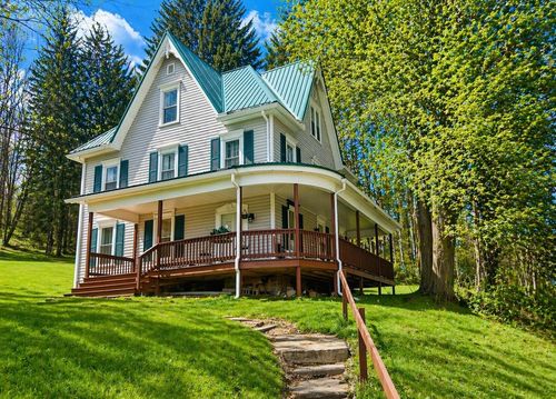 313 W Main St, Reynoldsville, PA, 15851-1045 | Card Image