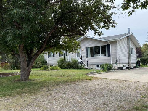 226 Truman Street, Carmangay, AB, T0L0N0 | Card Image