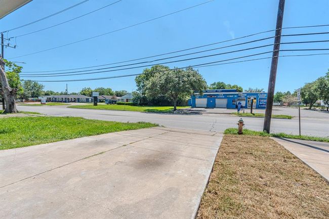 2127 Strawberry Rd, House other with 5 bedrooms, 3 bathrooms and 1 parking in Pasadena TX | Image 27