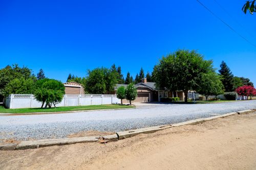 1052 Kylie Place, Hickman, CA, 95323 | Card Image