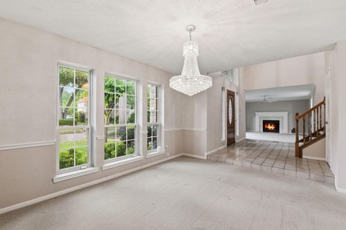 6626 Gentle Bend Dr, Houston, TX, 77069-1714 | Card Image