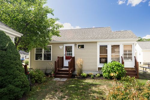200-412 Post Rd, Wells, ME, 04090-4020 | Card Image