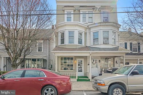 23 N 6th St, Shamokin, PA, 17872-5209 | Card Image
