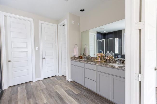 2208 Rocky Shores Ln, House other with 4 bedrooms, 4 bathrooms and 2 parking in Pearland TX | Image 10