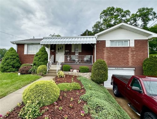 240 Reed St, Lower Burrell, PA, 15068-2948 | Card Image
