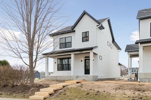 16909 Draft Horse Blvd, Lakeville, MN, 55044-6373 | Card Image