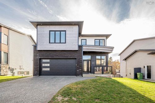 404 Starboard Dr, Halifax, NS, B3M0L4 | Card Image