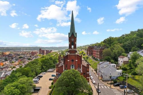 ste-b4-1 Pius St, Pittsburgh, PA, 15203-1657 | Card Image