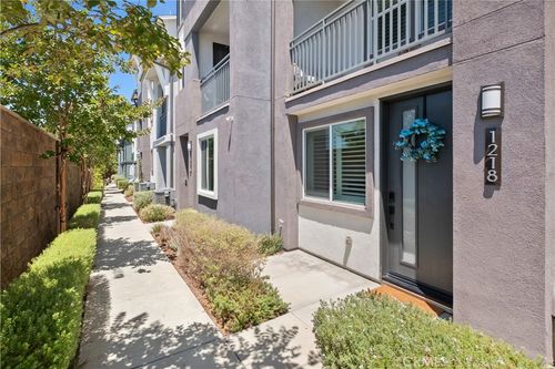 1218 Breckyn Ln, Gardena, CA, 90247-1009 | Card Image