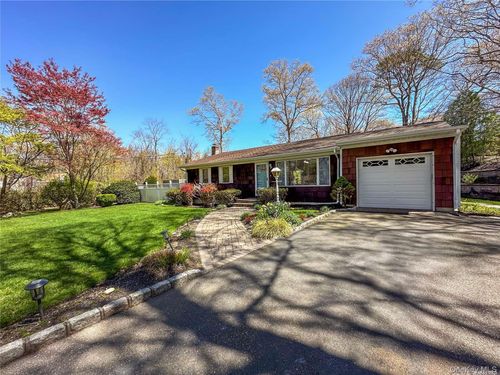 126 Overhill Rd, Wading River, NY, 11792-1613 | Card Image