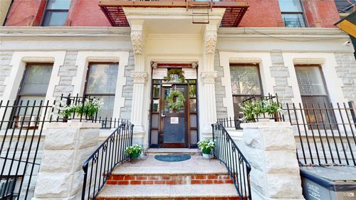 apt-c-206 W 121st St, New York, NY, 10027-6221 | Card Image