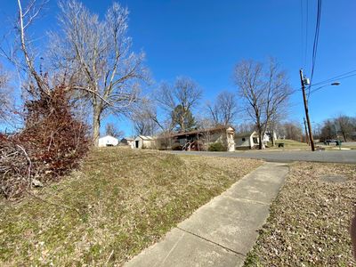 658 Broadway Street, Home with 0 bedrooms, 0 bathrooms and null parking in Wickliffe KY | Image 2