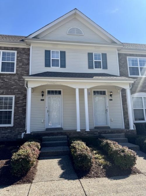 3014 New Port Valley Cir, Thompsons Station, TN, 37179-5383 | Card Image