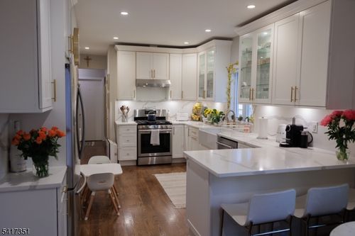 1-33 Claremont Ave, Montclair, NJ, 07042-4803 | Card Image