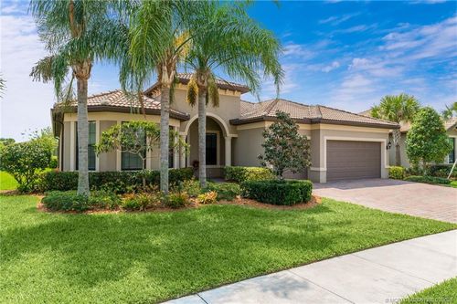 337 Se Huntington Cir, Port Saint Lucie, FL, 34984-6664 | Card Image