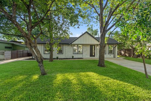 4802 Brighton Rd, Austin, TX, 78745-1847 | Card Image