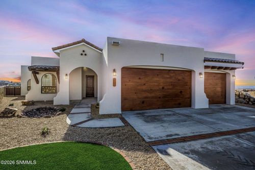 2850 Kuehne Ln, Las Cruces, NM, 88011-8163 | Card Image