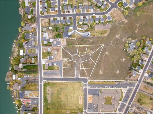 3934 W Muriel Ln, Moses Lake, WA, 98837 | Card Image