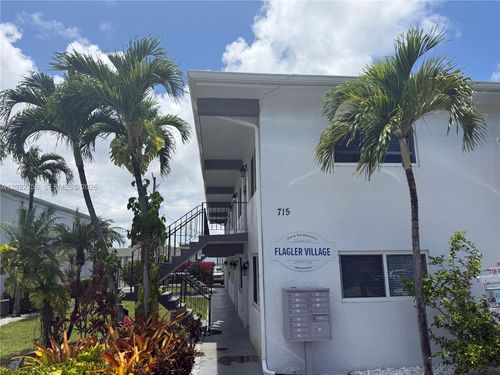 101-715 Ne 2nd Ave, Fort Lauderdale, FL, 33304-2652 | Card Image