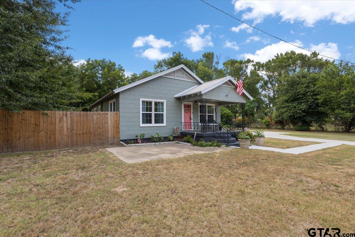 Residential in Hawkins 3