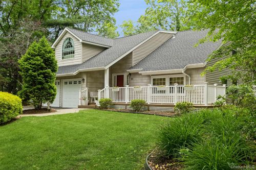 51 Chelsea Drive, Brookhaven, NY, 11766 | Card Image