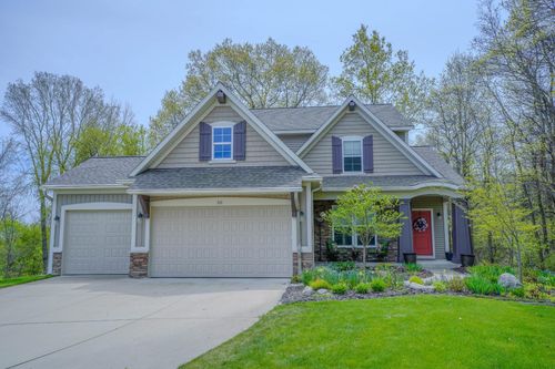 111 Muirfield Ct Ne, Rockford, MI, 49341-7398 | Card Image