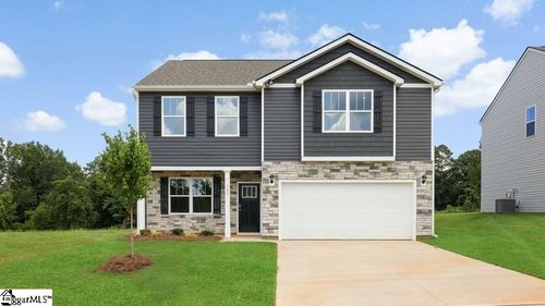 122 Depot Cir, Greenwood, SC, 29646-3757 | Card Image