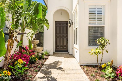 6072 Mandeville Pl, Oak Park, CA, 91377-5842 | Card Image
