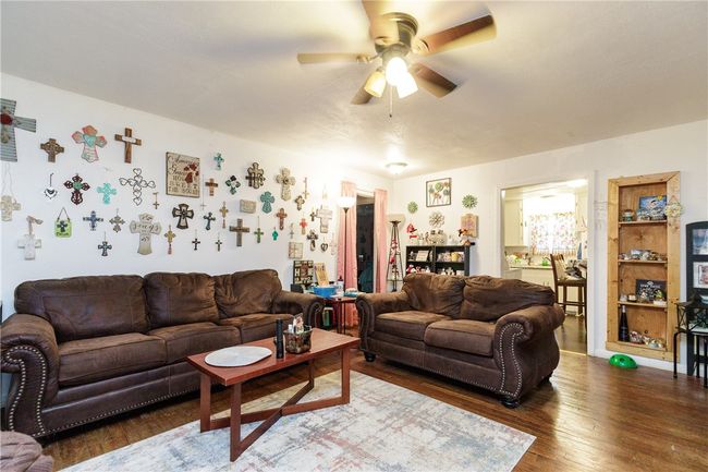 304 E Richard Garcia Street, House other with 2 bedrooms, 1 bathrooms and null parking in Driscoll TX | Image 17