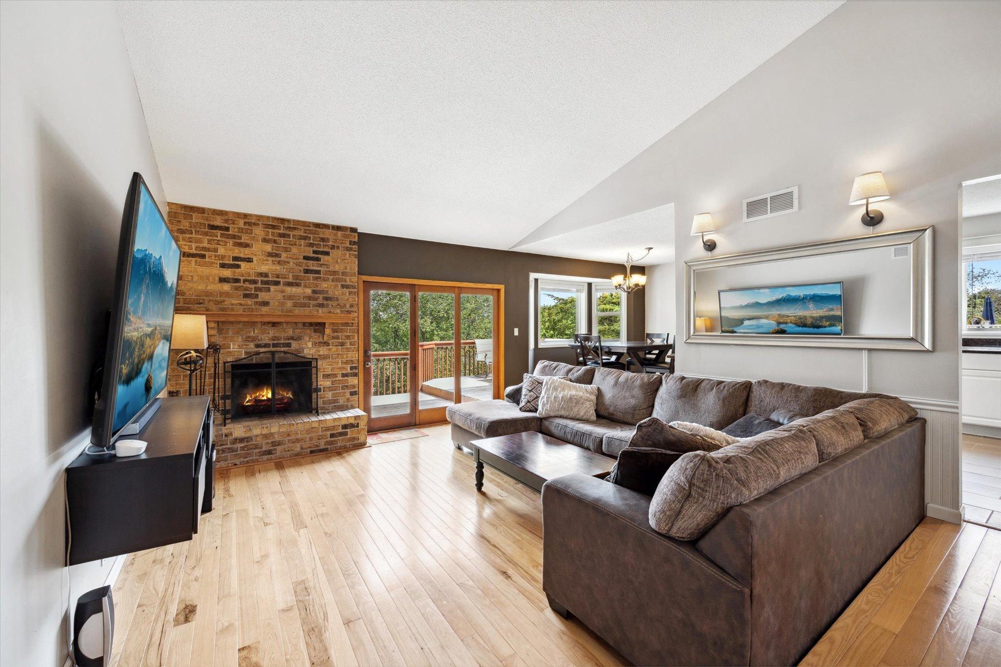Essex Way, Saint Paul, MN 55124