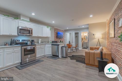 4-3221 Noble St. Street, BALTIMORE, MD, 21224 | Card Image