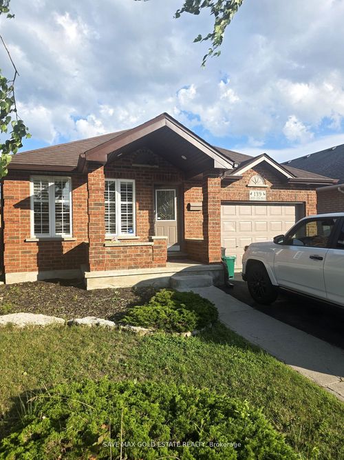 139 Green Vista Dr, Cambridge, ON, N1T1Y8 | Card Image