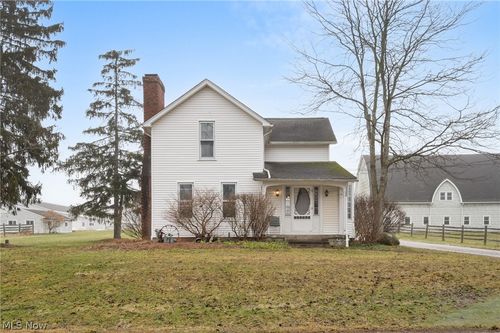 9455 Robinson Rd, Chardon, OH, 44024-9138 | Card Image