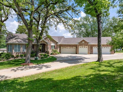 2626 250th St, De Witt, IA, 52742-9171 | Card Image