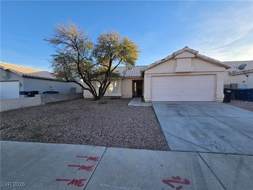 0-4517 Blue Magic Way, North Las Vegas, NV, 89031-6235 | Card Image