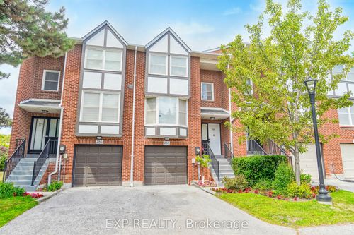 30-288 Simonston Blvd, Thornhill, ON, L3T4T5 | Card Image