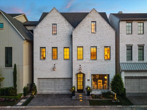 113 Memorial Parkview Dr, Houston, TX, 77024-1561 | Card Image